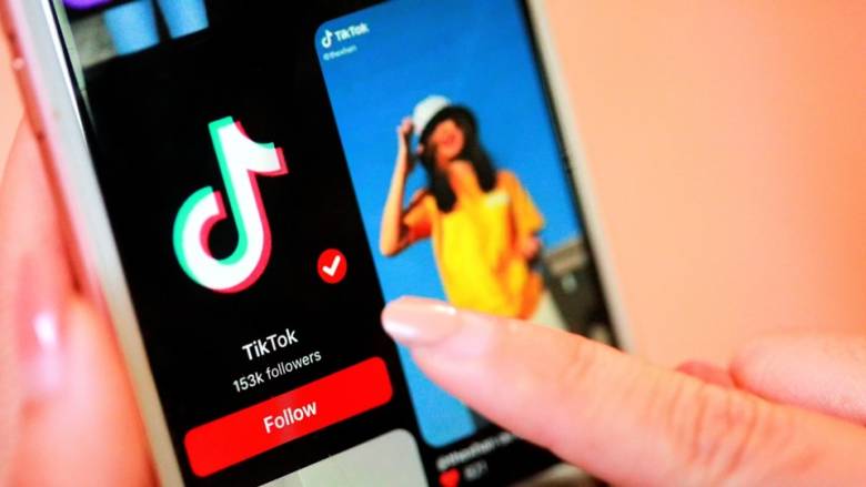 "Bringing TikTok to the Classroom: The Education Revolution in the Digital Age!!!!