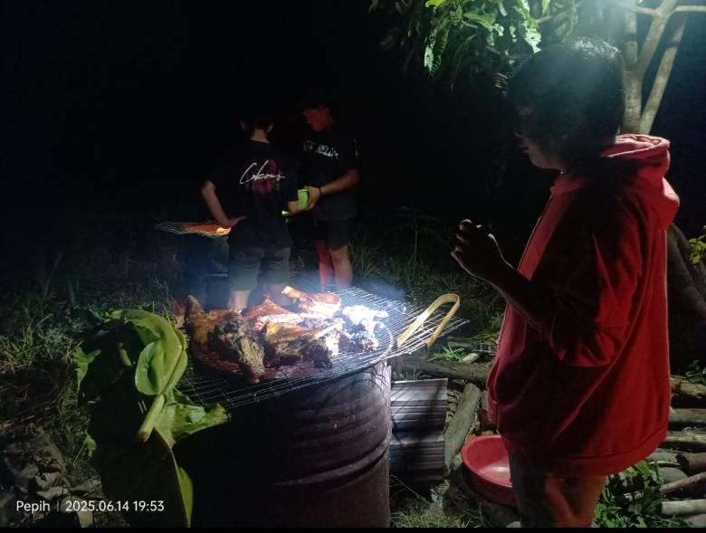 Api Unggun di Bawah Cahaya Purnama, Pelajaran Toleransi dari Krayan