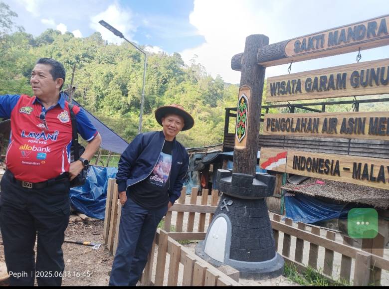 Berusaha Tetap Waras Hidup di Zaman Edan