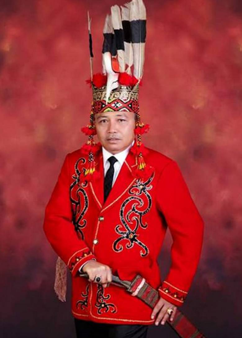 Cornelis: Pemimpin Pembangkit Semangat Suku Dayak Kalimantan